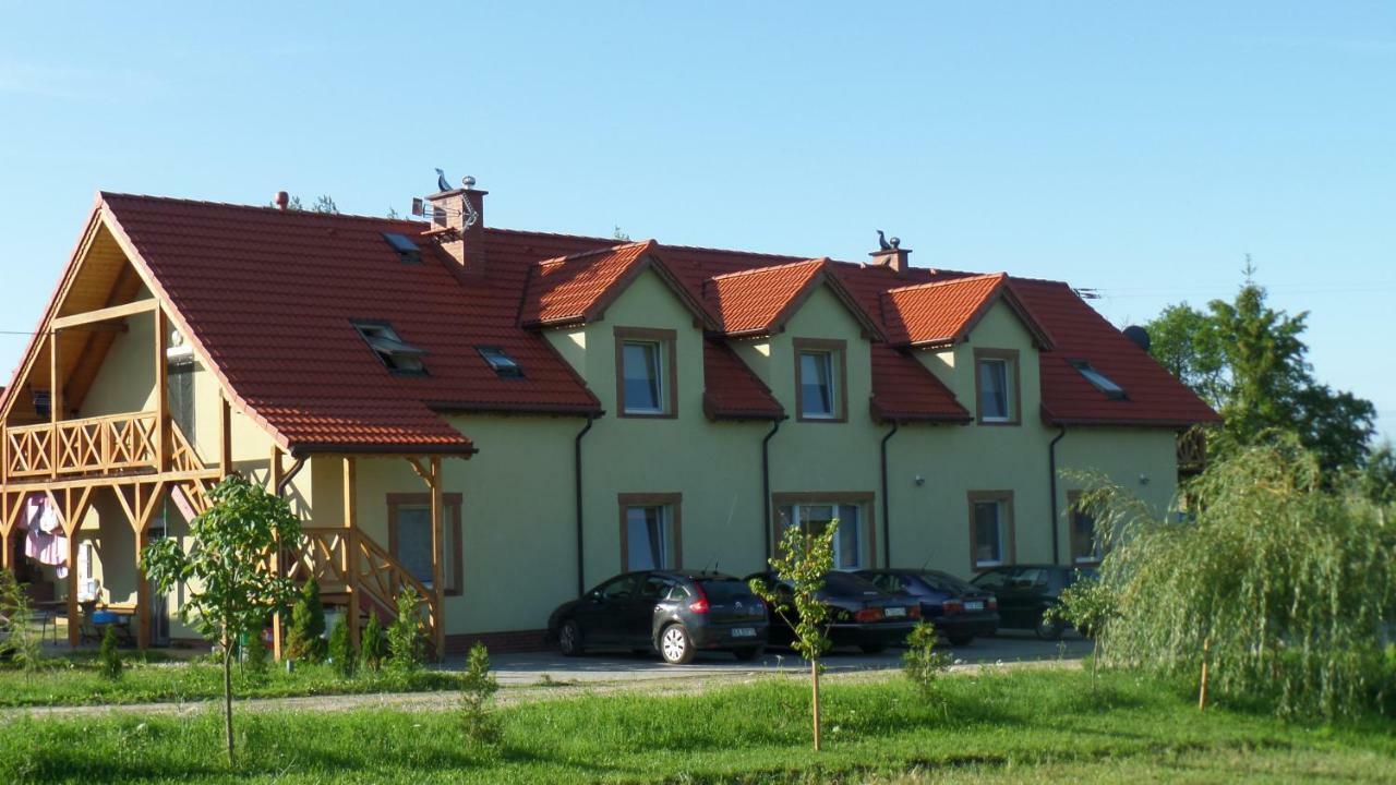 Eko Zagroda Bocianie Gniazdo Mikołajki Kültér fotó